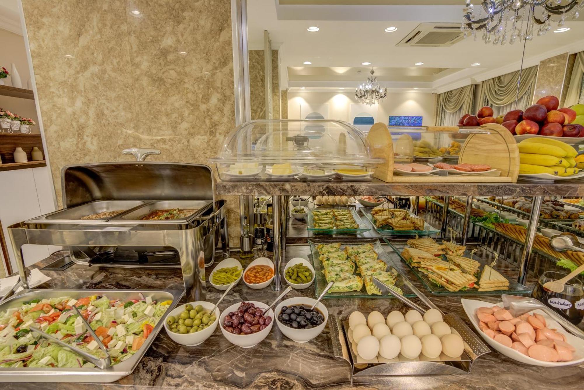 Hotel Lulu Bishkek Exteriör bild